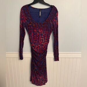 Tracy Reece Floral Fitted Ruched Dress Scoop Stretchy Size Small Mesh Lining